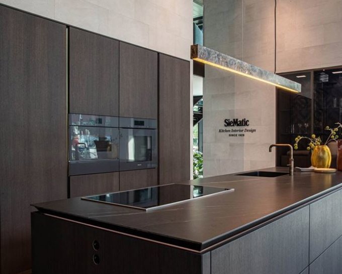 Keuken naar eigen wens en smaak Keuken naar eigen wens en smaak